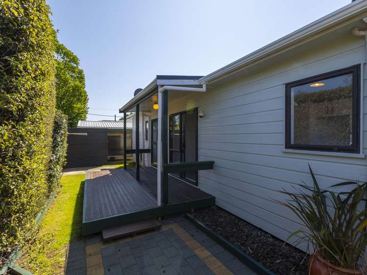 2 Wedgewood Grove Raumati Beach_13