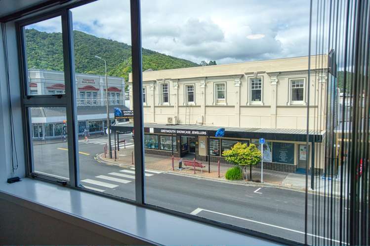 85 Mackay Street Greymouth_9