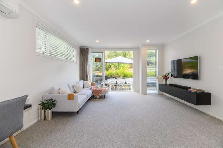 1 Sanremo Lane Stanmore Bay_16