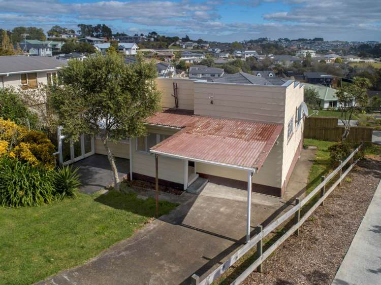 14 Moffat Road Red Beach_14