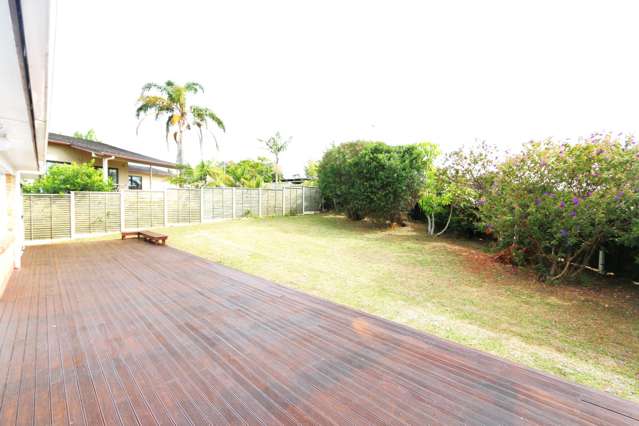 66 Bradbury Road Botany Downs_2