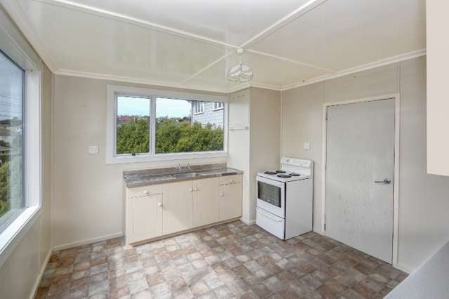 144 Riselaw Road Calton Hill_2