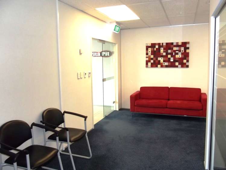 Suite 6/95 Hustmere Road Takapuna_1