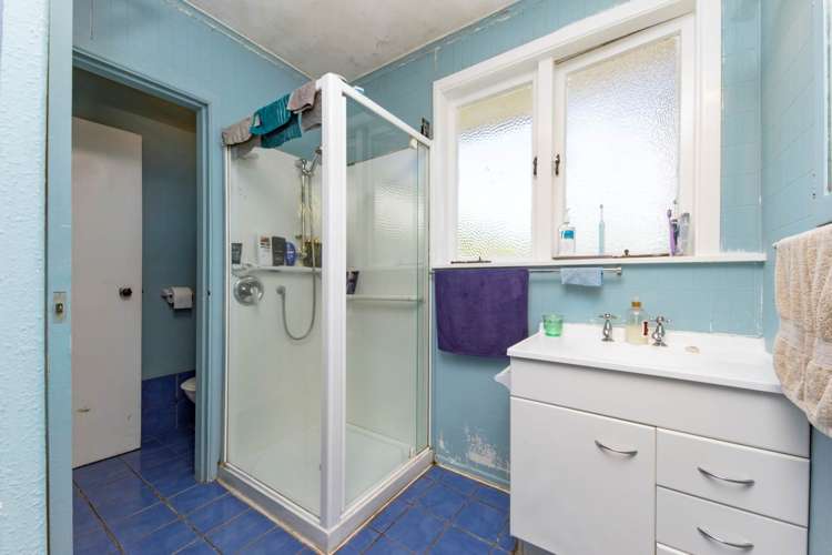 54 Woodfern Crescent Titirangi_15