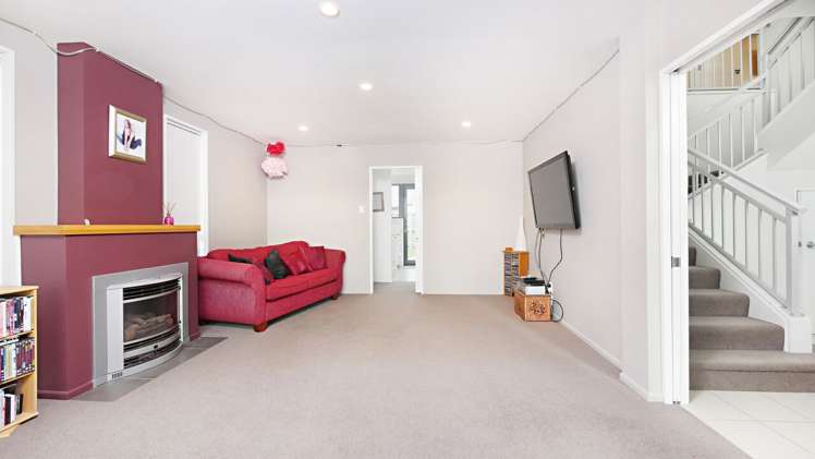 16 Kingsbridge Drive Burwood_14