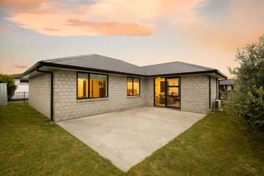 328 Warburton Crescent_1