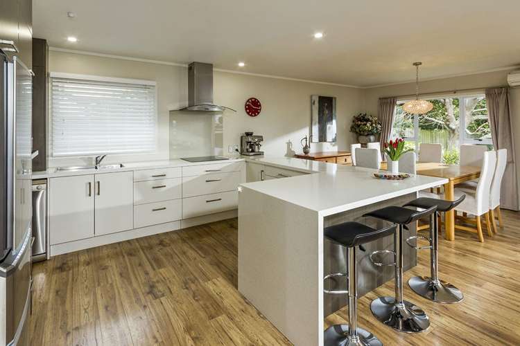 59 Lake Road Devonport_13