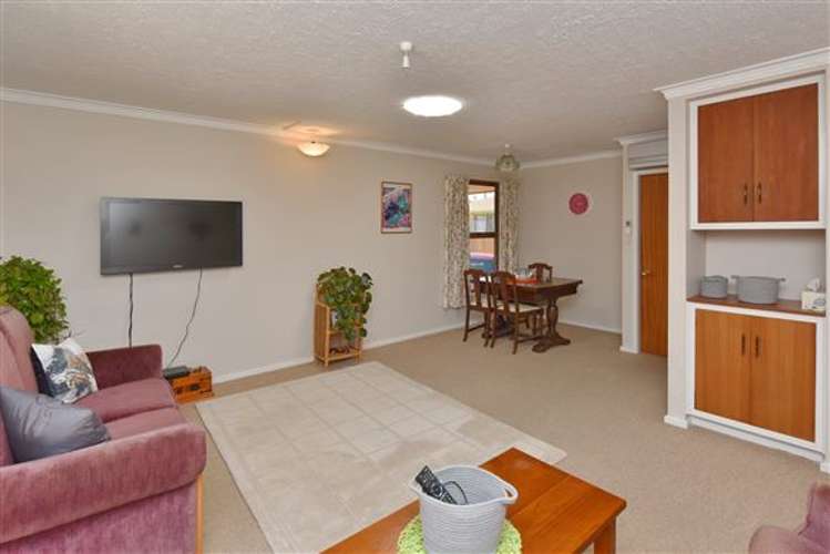 2/6 Douglas Road Amberley_3