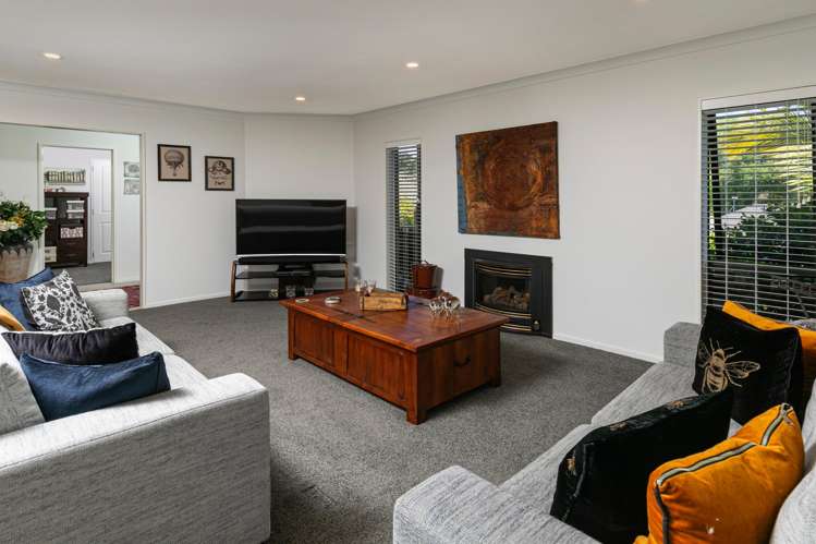 3 Admirals Court Drive Greenhithe_8