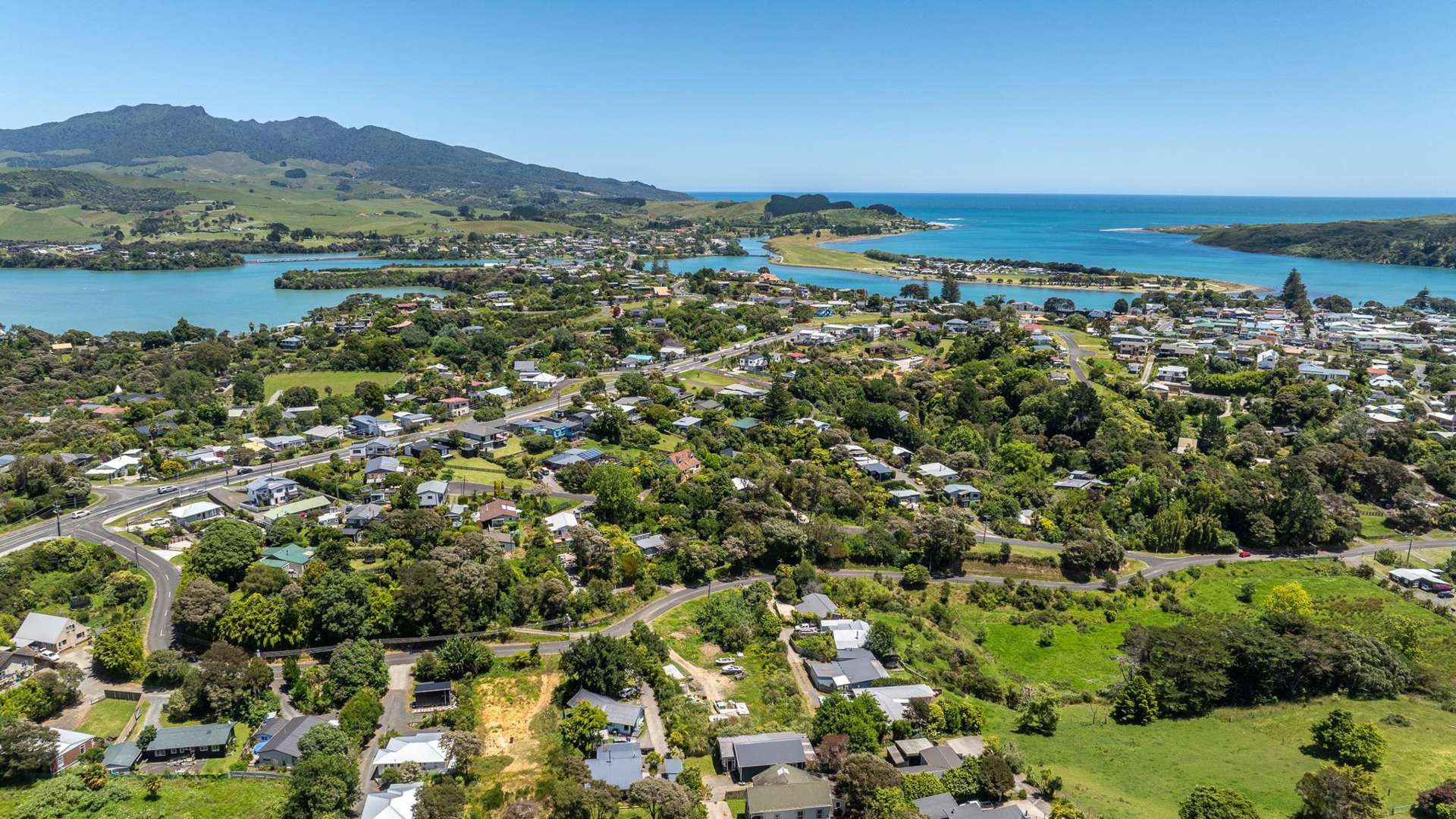 25e Violet Street Raglan_0