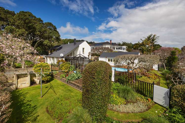 7 Summit Drive Mount Albert_18