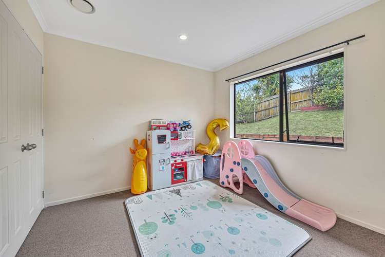 7 Donegal Park Drive Flat Bush_16