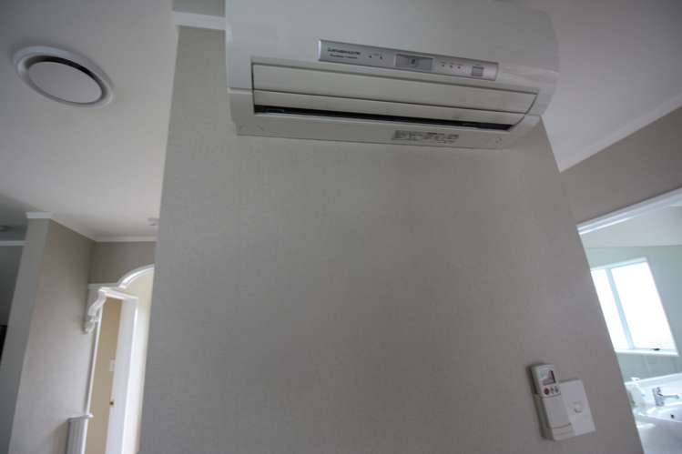 24 Willowstream Grove Cloverlea_7