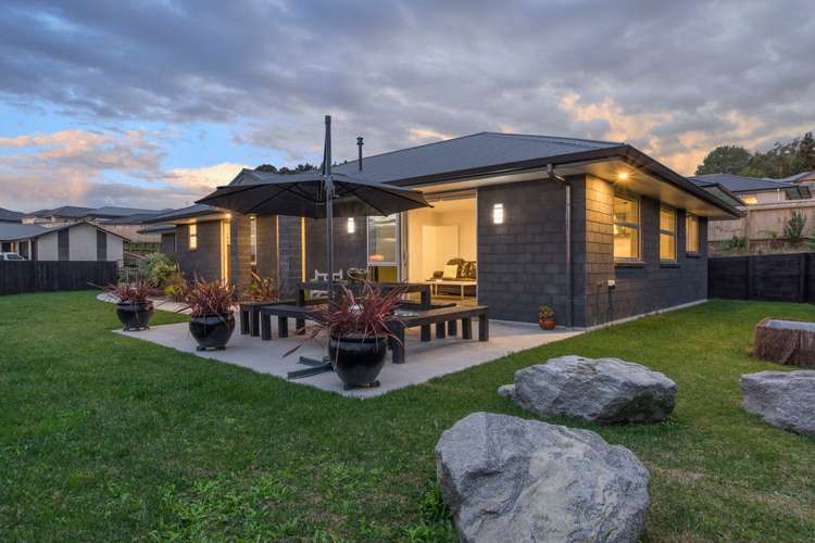 254 Ballintoy Park Drive Welcome Bay_1