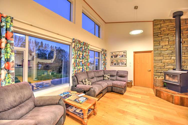 62 Bowmar Road Waimumu_11