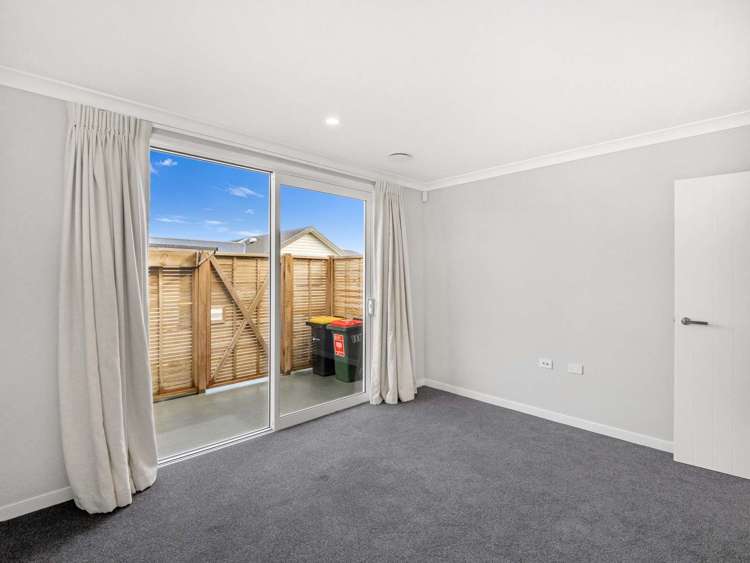 110E/30 Bob Robertson Drive Woodend_10