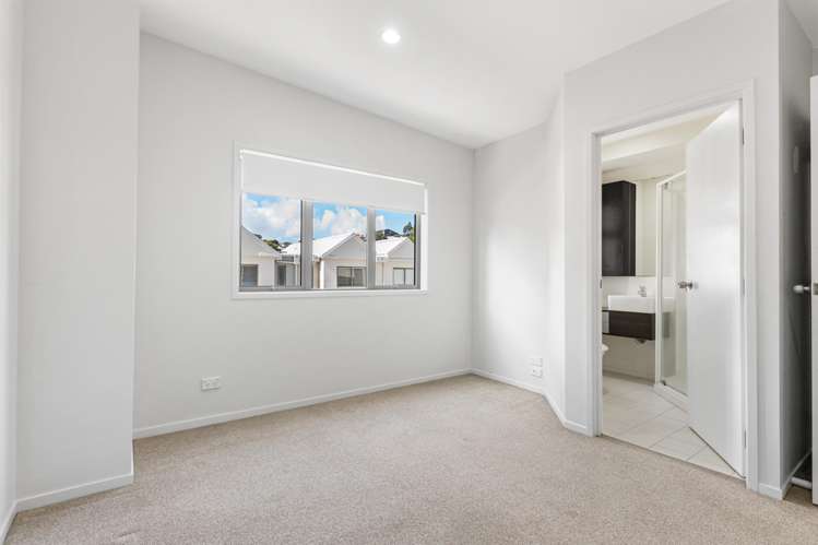 47/21 Hunters Park Drive Three Kings_6