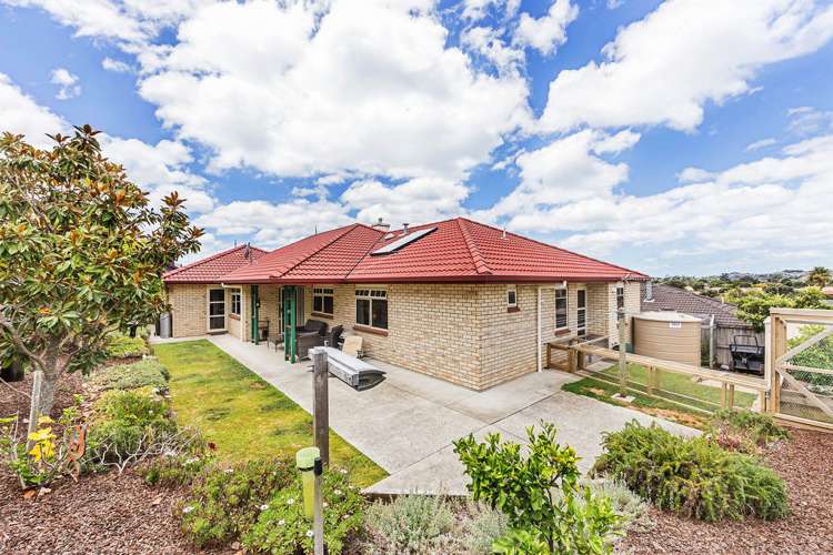 57 Chesterfield Way Orewa_16