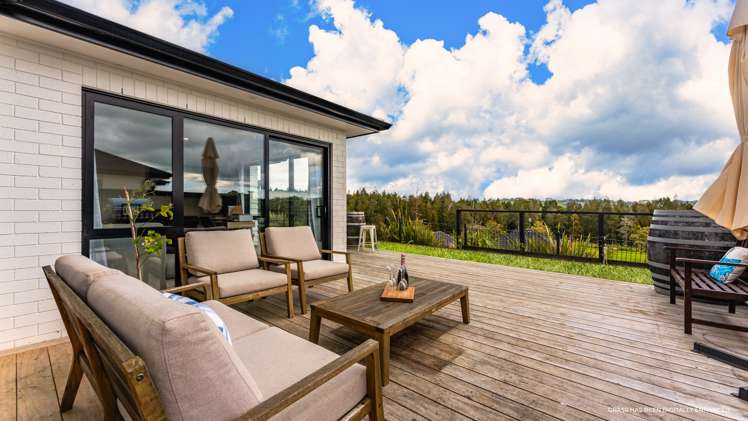 18 John Fair Drive Wainui_15