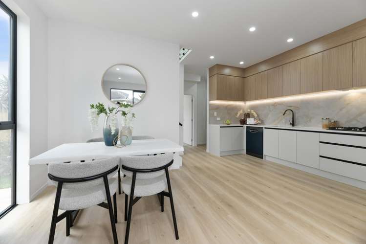 12E Karo Place Glendene_4