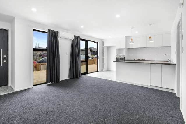 1/43 Inuwai Street Glenview_2