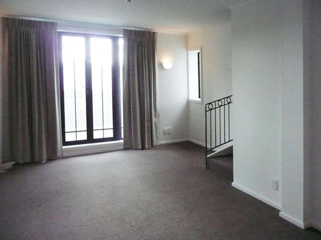 Aa/8 Farnham Street Parnell_1