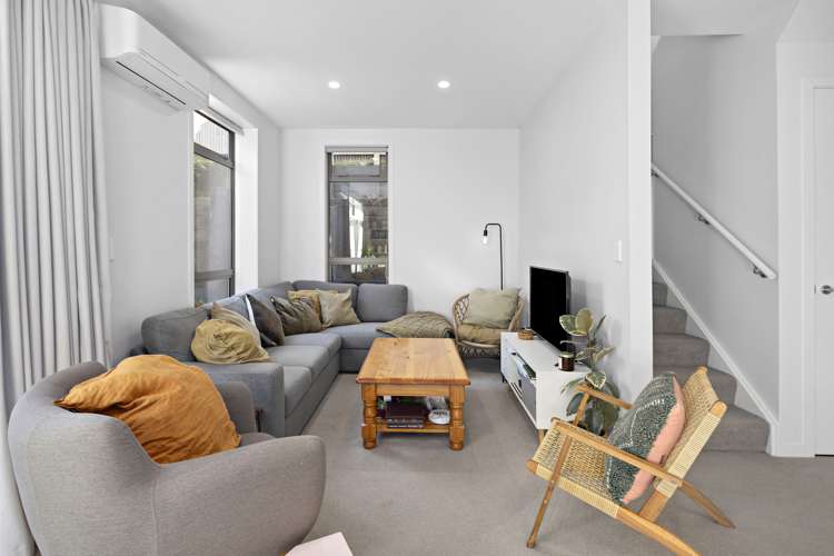 4/30 Monowai Road Johnsonville_5