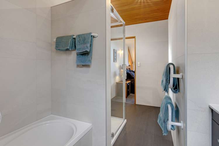 50b Greenstone Place Fernhill/Sunshine Bay_11