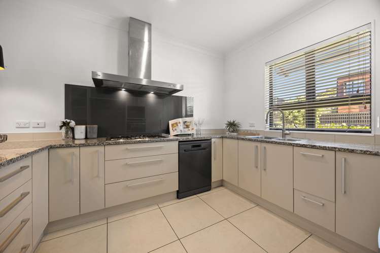 33 Kauriki Terrace Stonefields_14