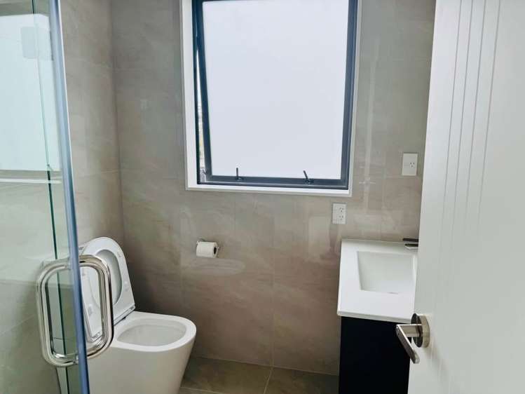 47 Tipu Crescent Wainui_3