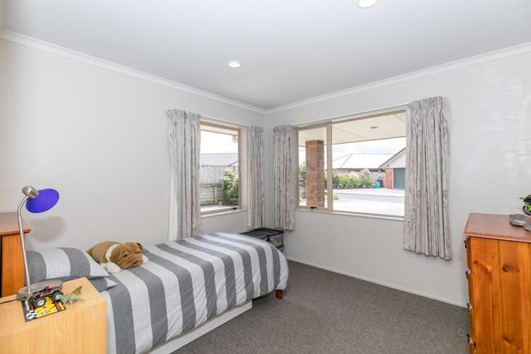 11 Sinead Court Grandview Heights_13