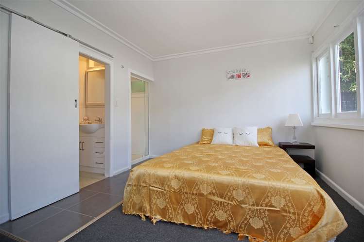 17b Viola Avenue Mangere East_11