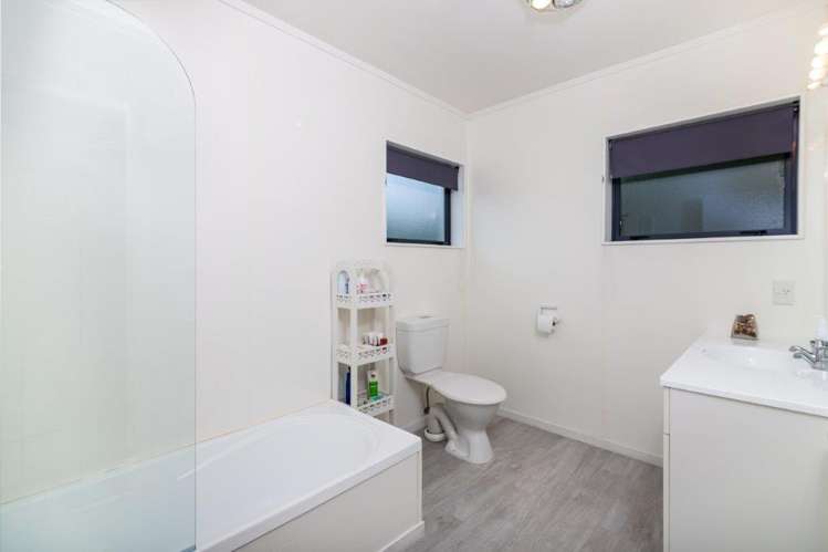 1/24 Lakewood Drive 11210_11