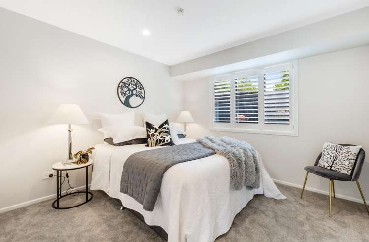 100 Beach Road Mellons Bay_21