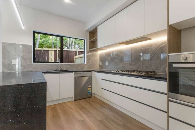 2E Ceramco Place Torbay_6