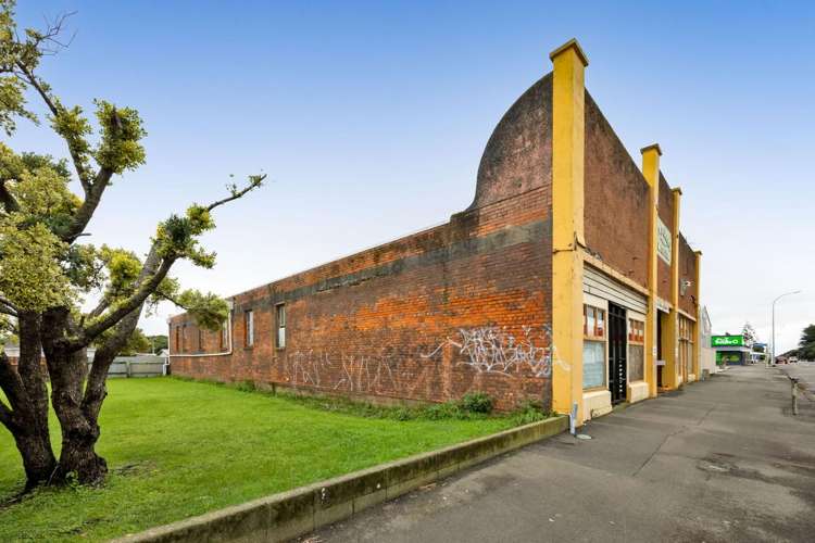 107 Egmont Street Patea_2
