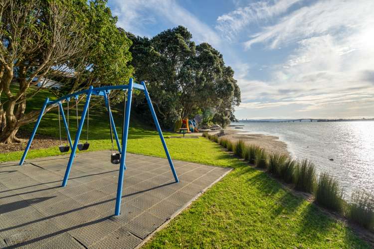 2/60 Aramoana Avenue Devonport_14