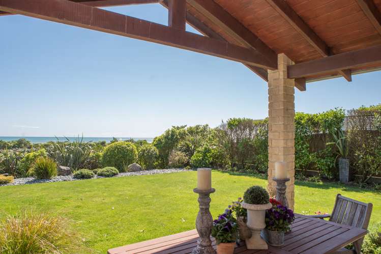 12 Karoro Place Karoro_16