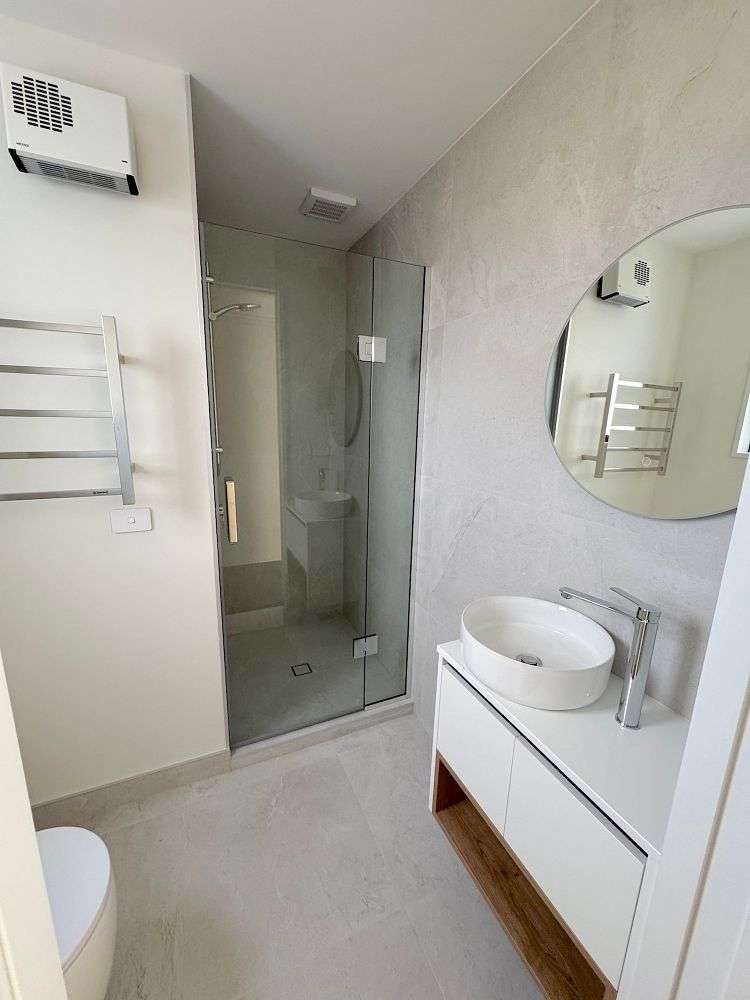 1/5 Clarence Street South Addington_9