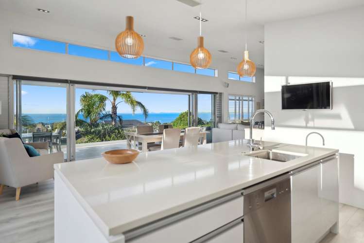 12a Eastcliffe Road Castor Bay_11