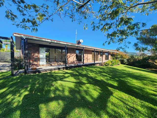 Private Family Retreat in the Heart of Oakura