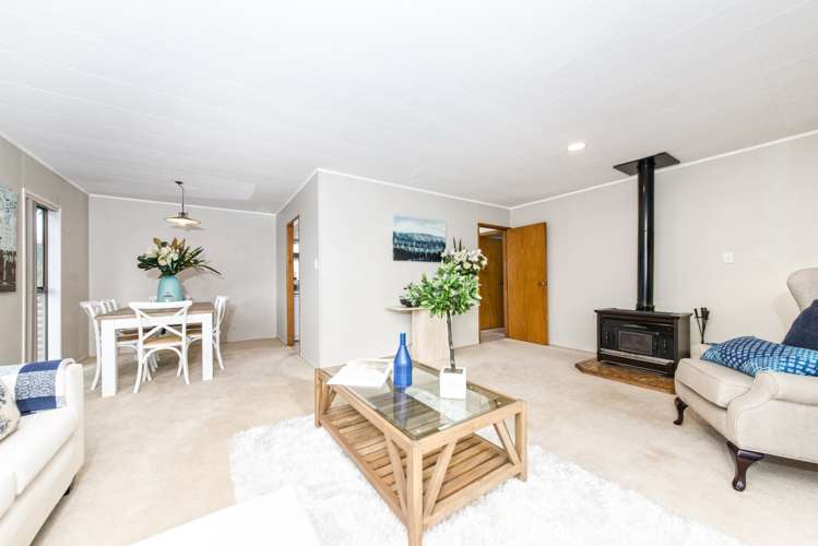 70 Hutchinsons Road Bucklands Beach_5