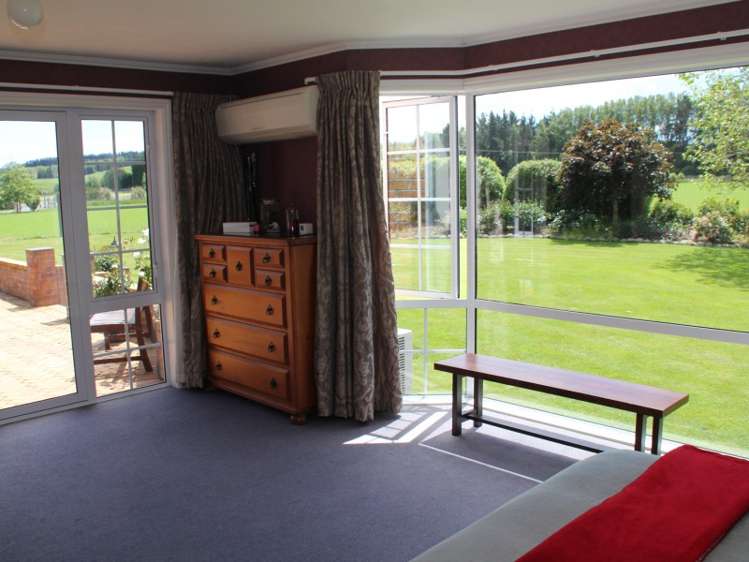 1089 Te Anau Mossburn Highway Te Anau Surrounds_16