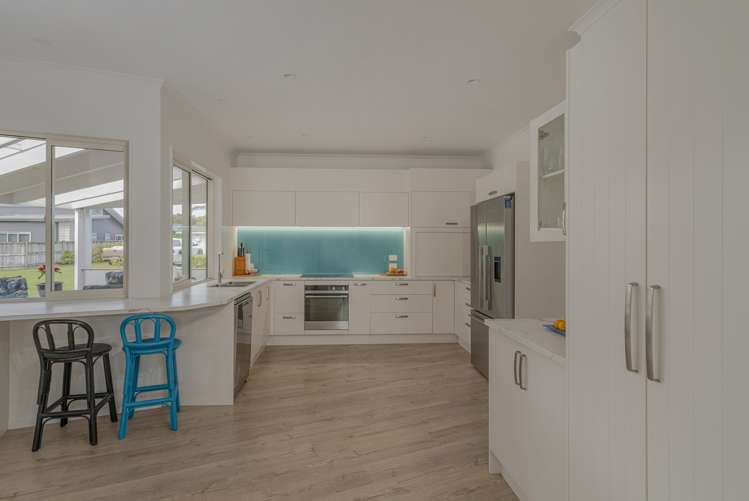 15 Ajax Head Pauanui_7