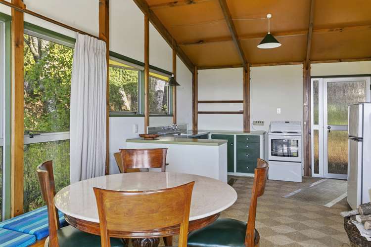 20 Hauraki Terrace Pukawa_6