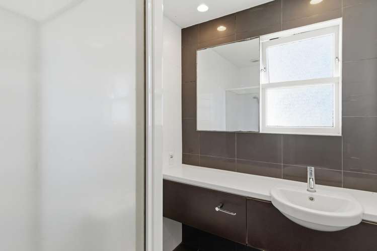 684 Papamoa Beach Road Papamoa Beach_15