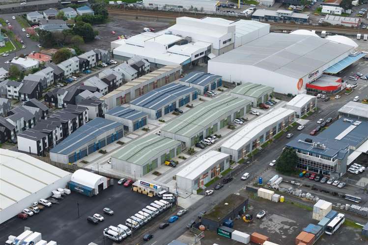 43 Bouverie Street Petone_7