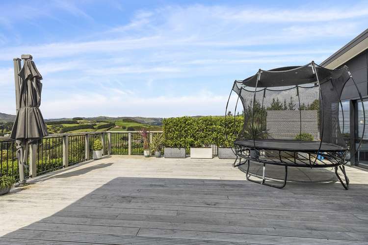 168 Endeavour Drive Whitby_19