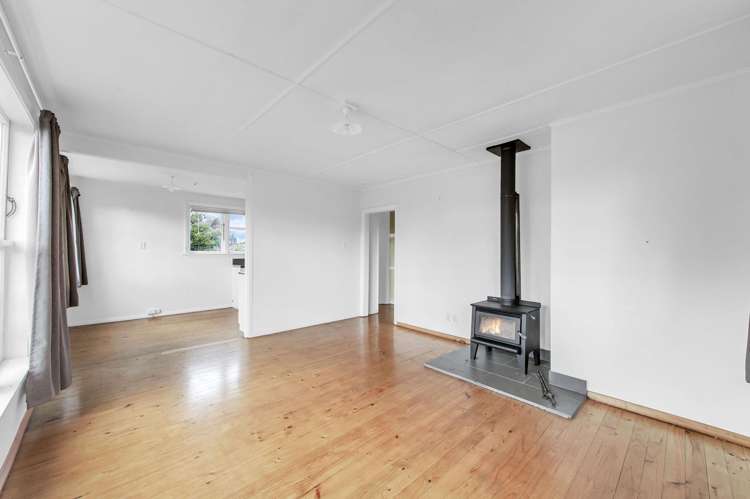 5695 West Coast Road Springfield_17