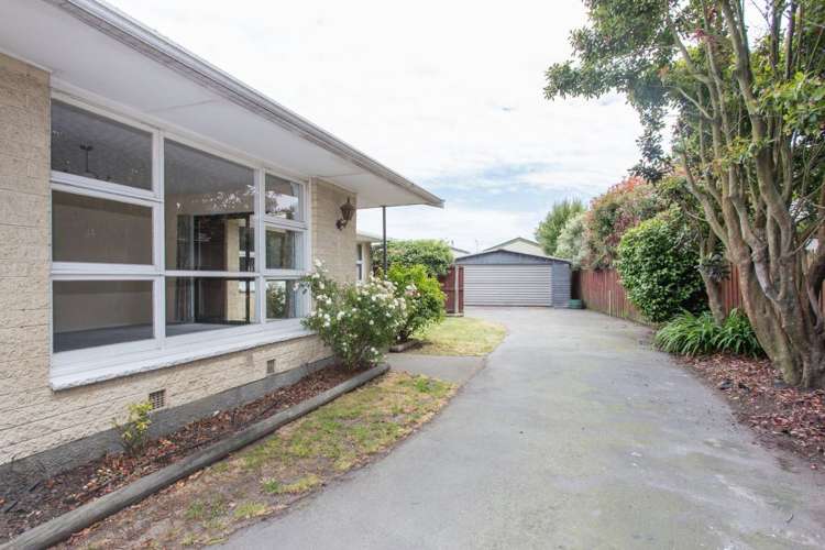 15 Dunluce Place Hornby_14